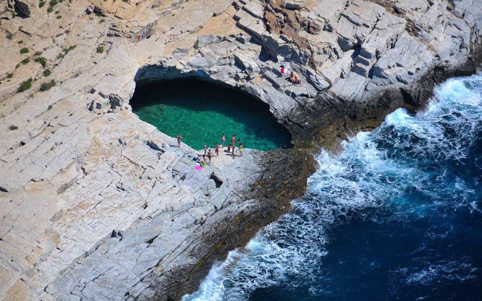 Γκιόλα